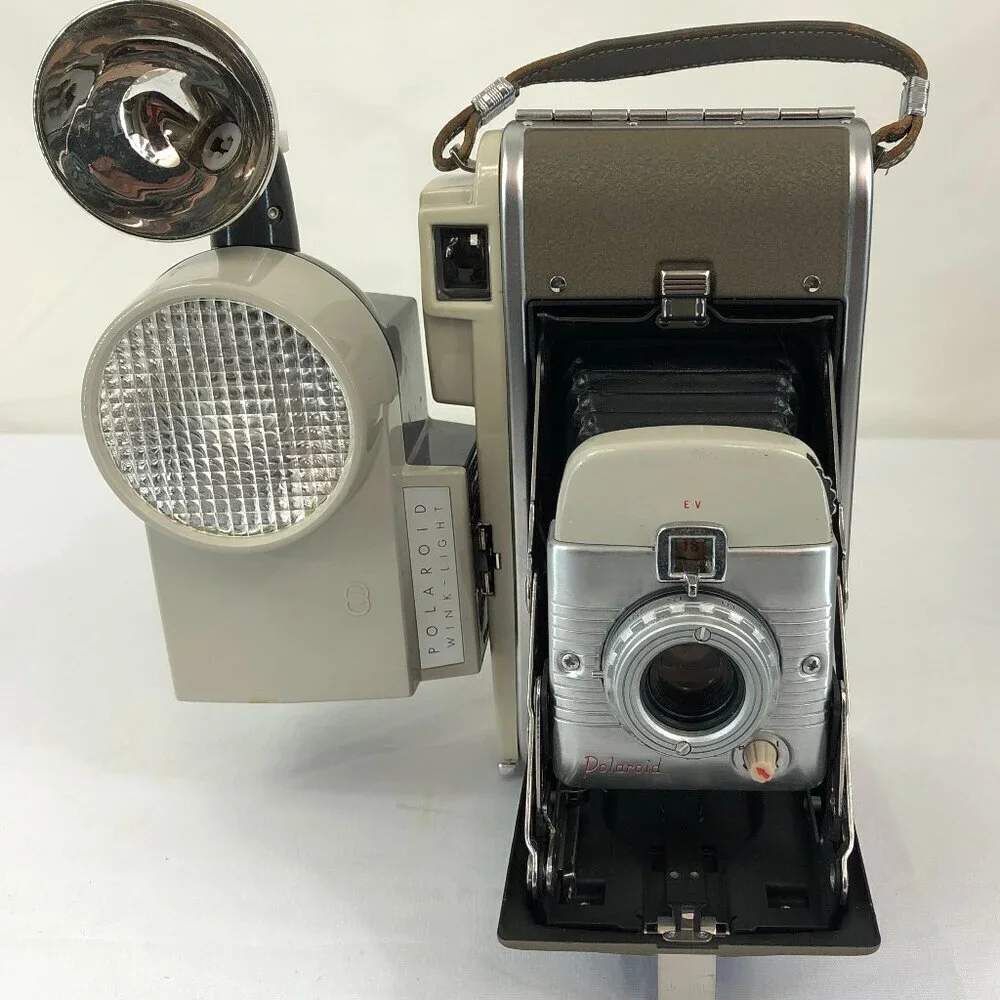 Vintage Polaroid Model 80 Land Camera With Wink Light And Flash In Case